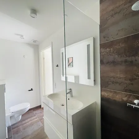 Aday - Elegant With Terrace