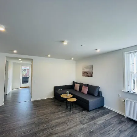 Aday - Elegant With Terrace Svenstrup