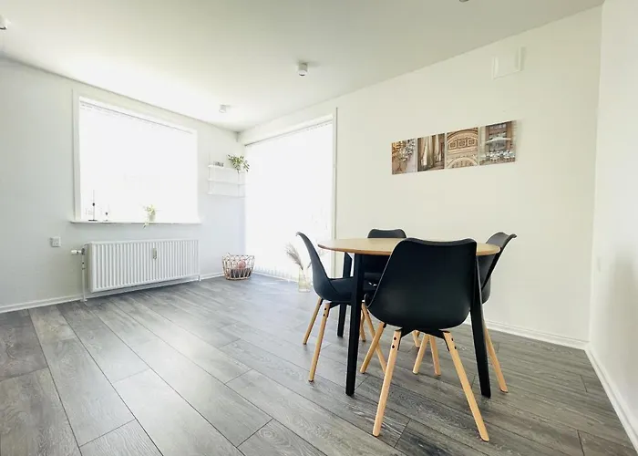 Aday - Elegant With Terrace Lejlighed *