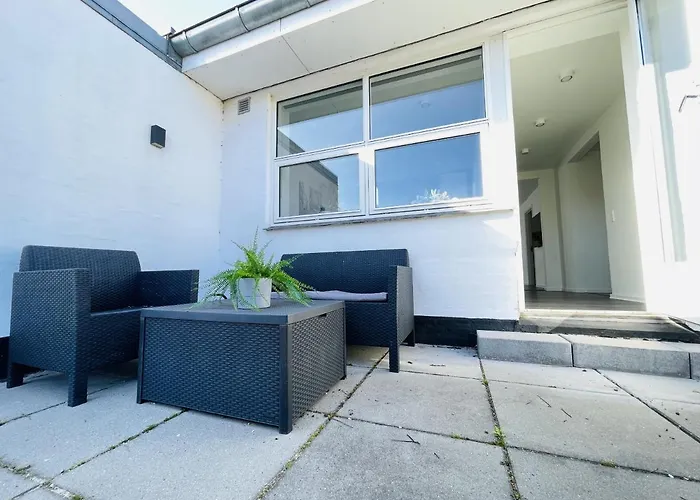Aday - Elegant With Terrace * Svenstrup