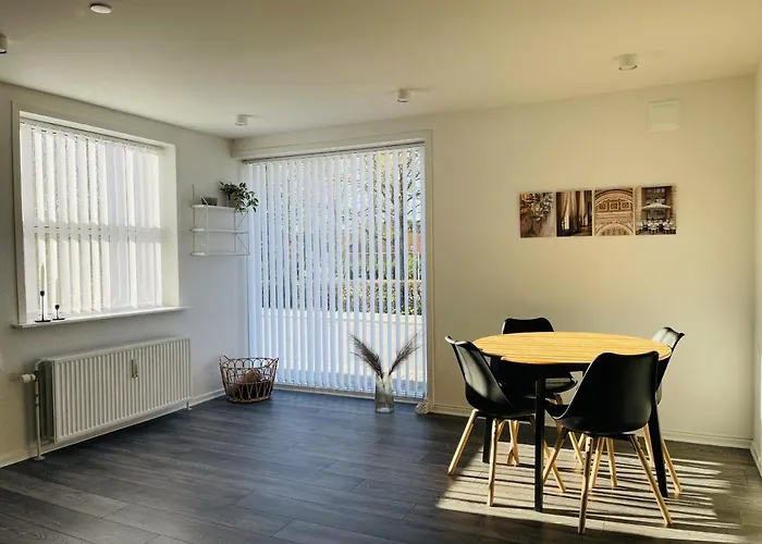 Aday - Elegant With Terrace *