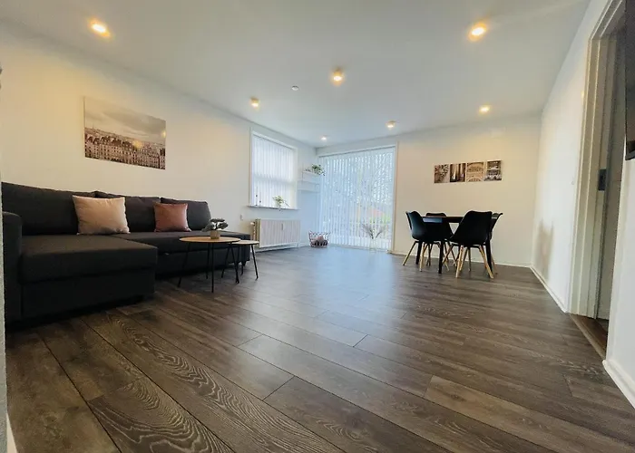 Aday - Elegant With Terrace Lejlighed