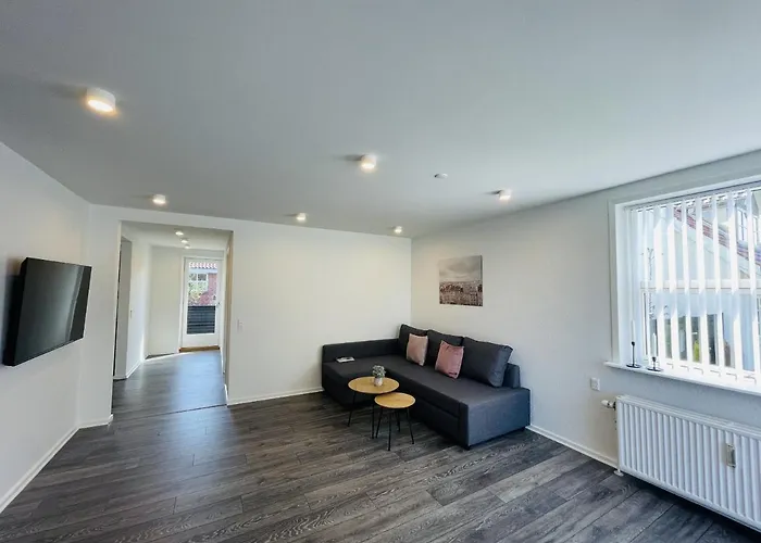 Aday - Elegant With Terrace Svenstrup